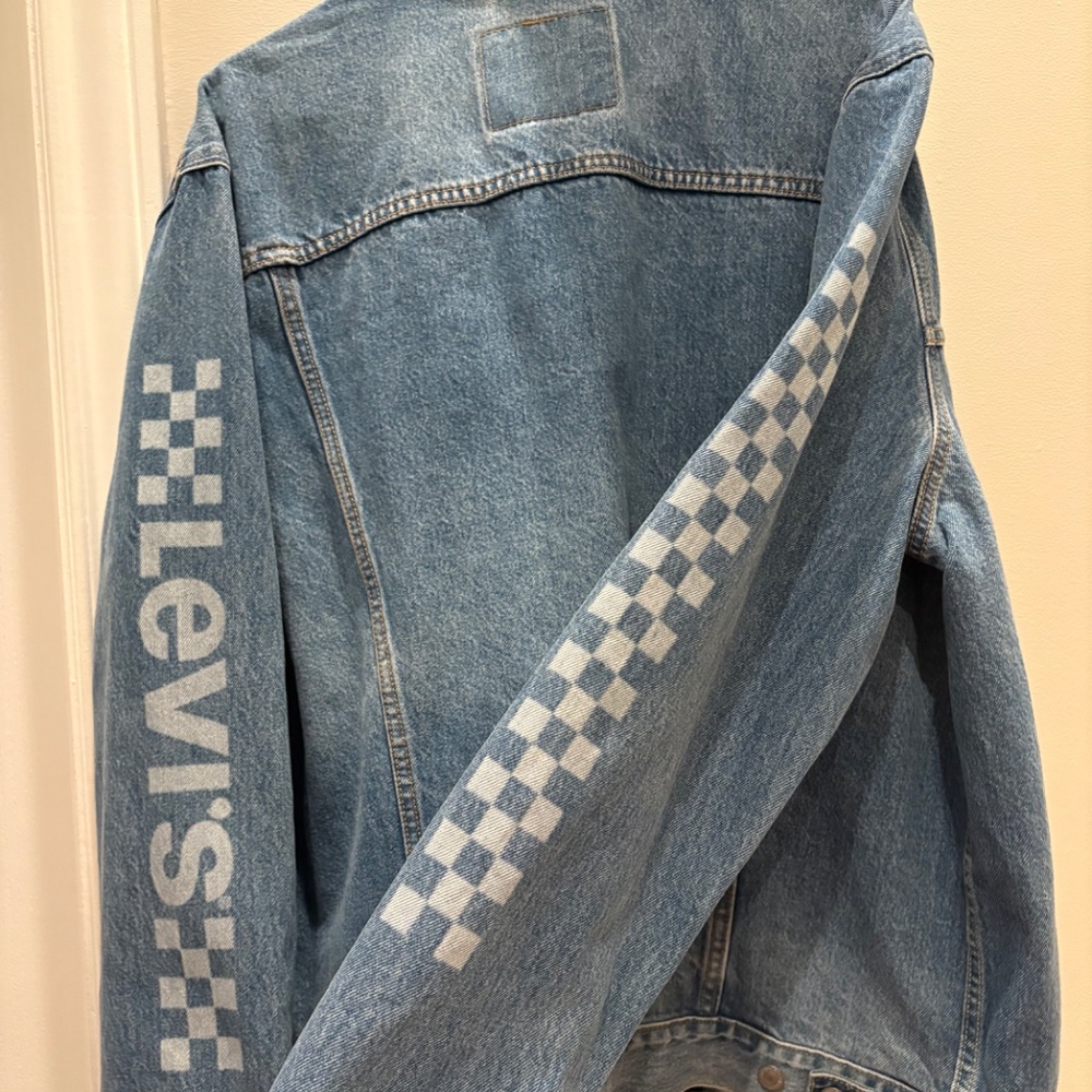 Levi Denim Jacket - Picture 4 of 4
